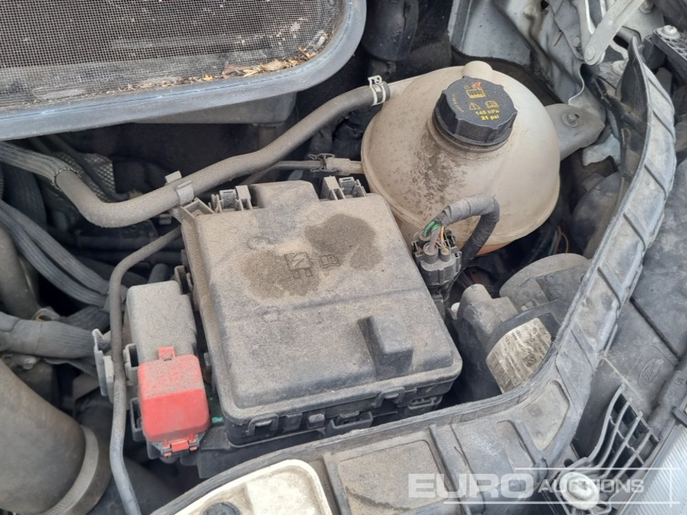 Furgoneta basculante 2022 Ford Transit 350: foto 22
