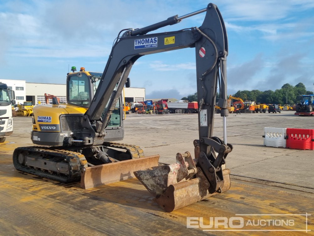 Miniexcavadora 2022 Volvo ECR88D: foto 7
