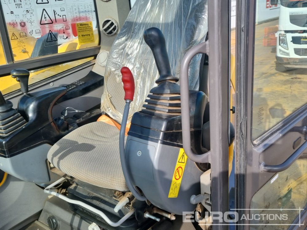 Miniexcavadora 2022 Volvo ECR88D: foto 40