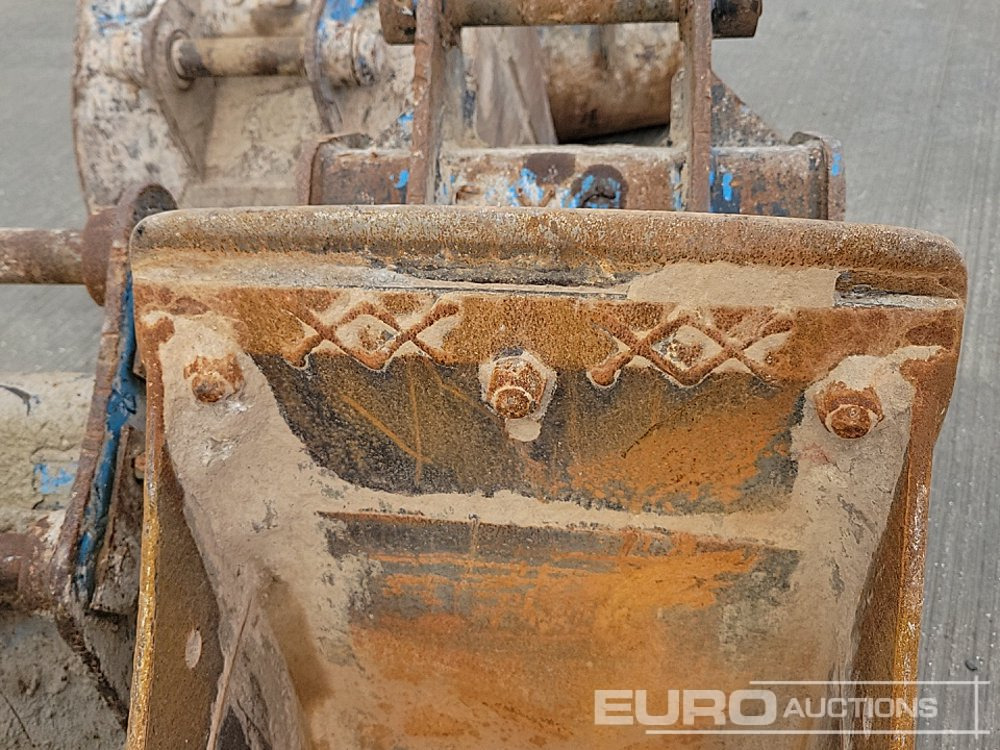 Cazo 24", 24", 18", 18", 18", 18" Digging Bucket 40-45mm Pin to suit Mini-6 Ton Excavator: foto 37