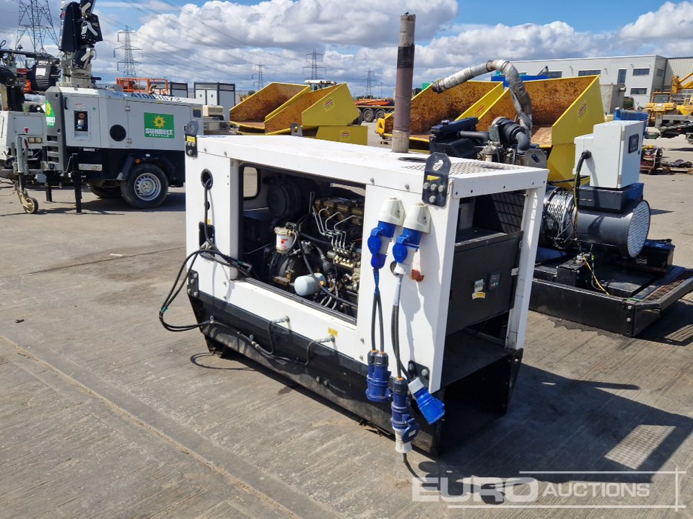 24kVA Generator, Perkins Engine - Generador industriale: foto 1 24kVA Generator, Perkins Engine - Generador industriale: foto 1