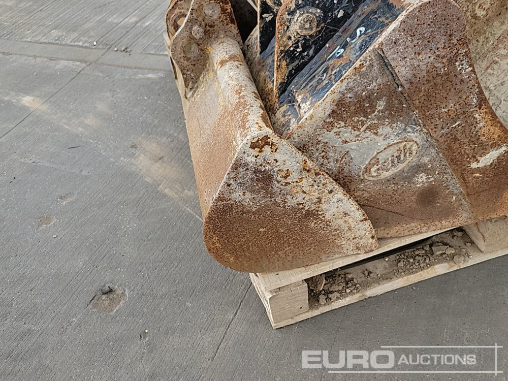 Cazo 36" Ditching, 18", 18", 12", 12" Digging Bucket 30-35mm Pin to suit Mini Excavator: foto 16