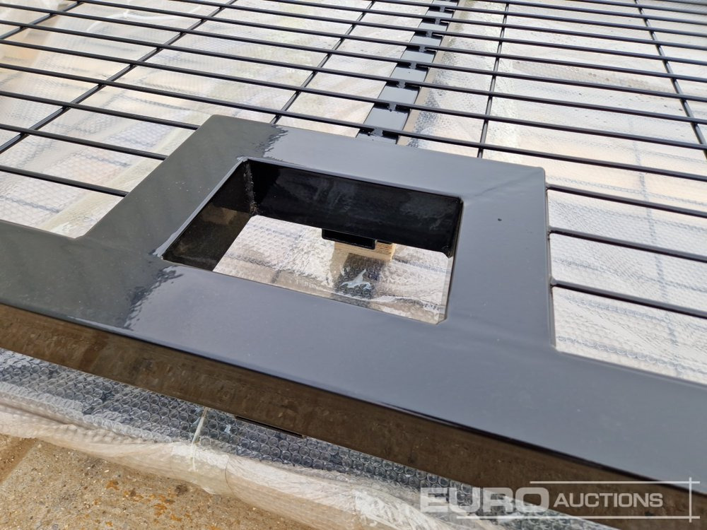 3m x 2.3m Heavy Duty Galvanized Powder Coated Gate (2 of), 100mm x 100mm Post (2 of), Assembly Kit (Black) - Equipo de taller: foto 5 3m x 2.3m Heavy Duty Galvanized Powder Coated Gate (2 of), 100mm x 100mm Post (2 of), Assembly Kit (Black) - Equipo de taller: foto 5