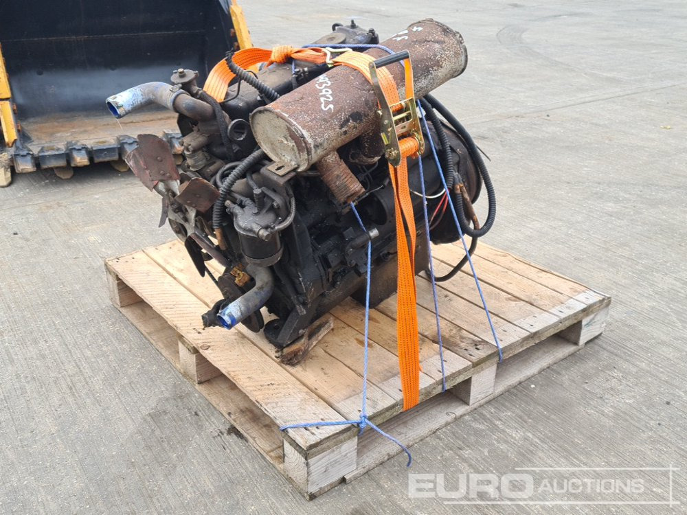 4 Cylinder Engine - Motor: foto 1 4 Cylinder Engine - Motor: foto 1