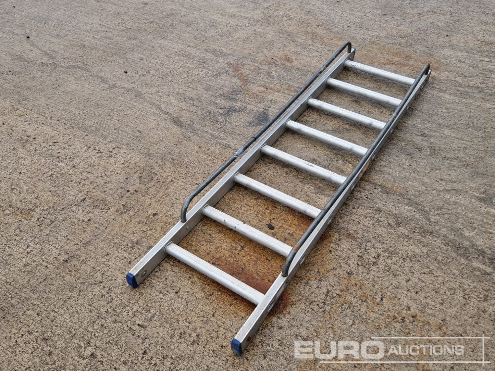 8 Tread Aluminium Ladder - Equipo de construcción: foto 1 8 Tread Aluminium Ladder - Equipo de construcción: foto 1