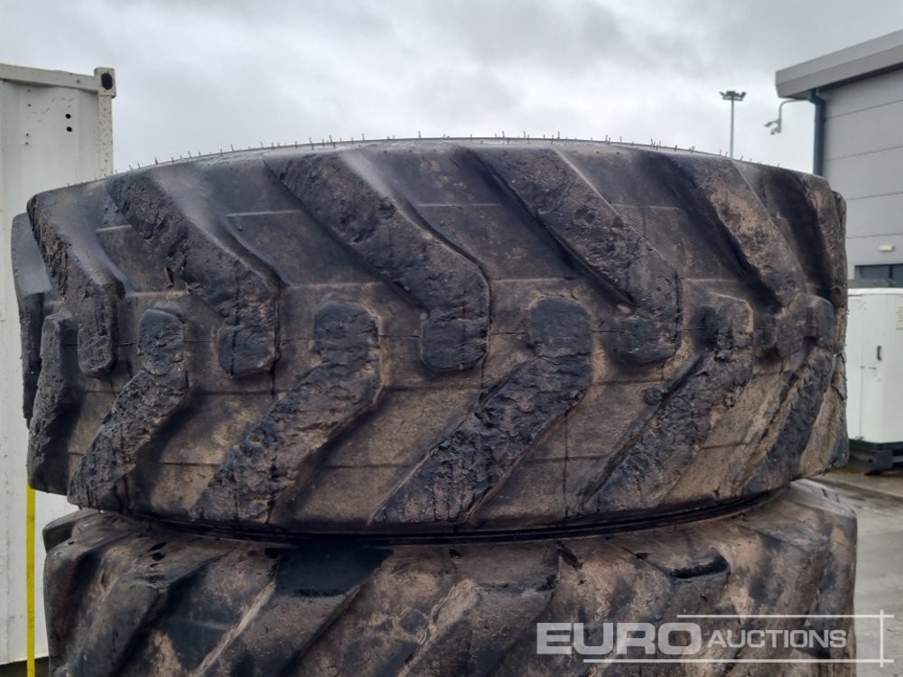 Alliance 400/80-24 Tyre (4 of) - Neumático: foto 5 Alliance 400/80-24 Tyre (4 of) - Neumático: foto 5