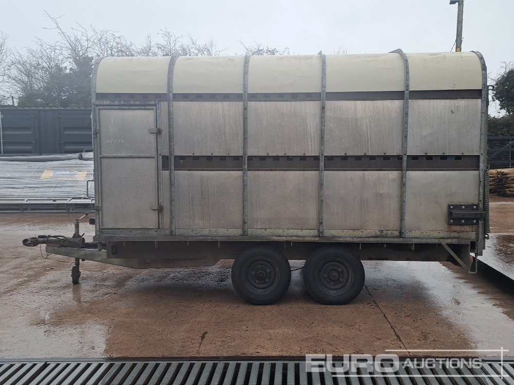 Bateson 60 3500Kg Twin Axle Livestock Trailer, Demountable Body - Remolque porta maquinaria: foto 2 Bateson 60 3500Kg Twin Axle Livestock Trailer, Demountable Body - Remolque porta maquinaria: foto 2