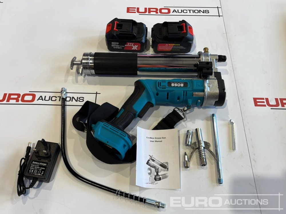 Equipo de taller Boss 21 Volt Lithium Battery Cordless Grease Gun, 2 Batteries, Charger, Case, Shoulder Strap, Extension Pieces and Fittings: foto 12