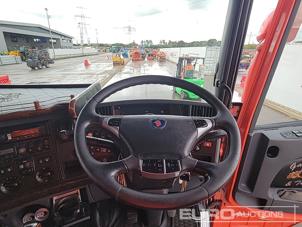 Cabeza tractora Scania R560: foto 42