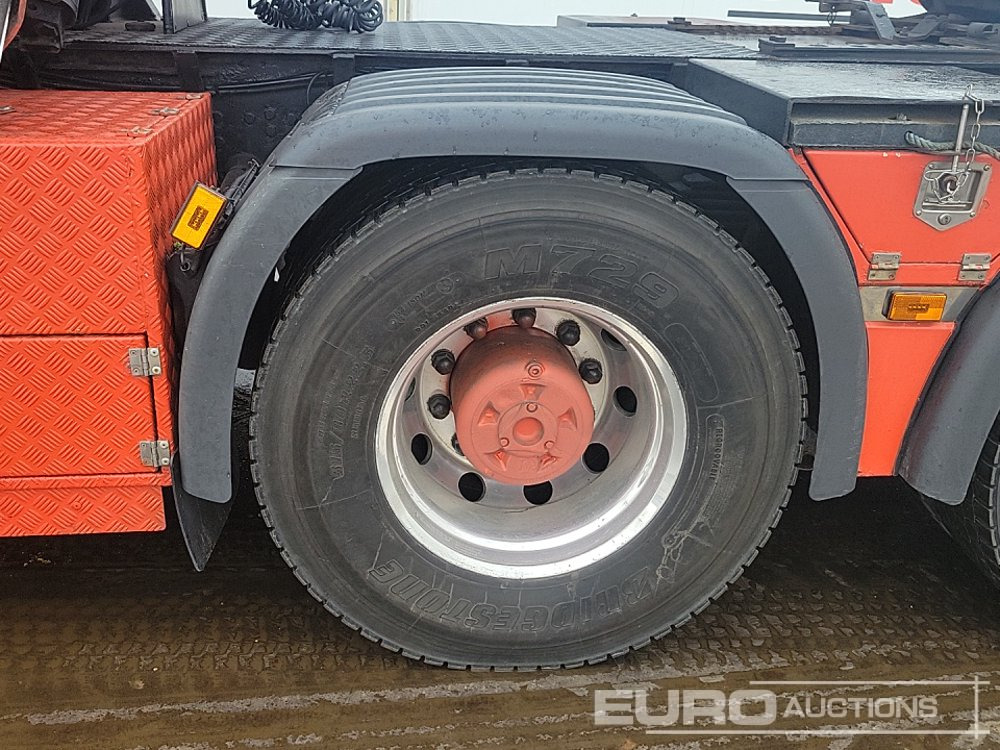 Cabeza tractora Scania R560: foto 10