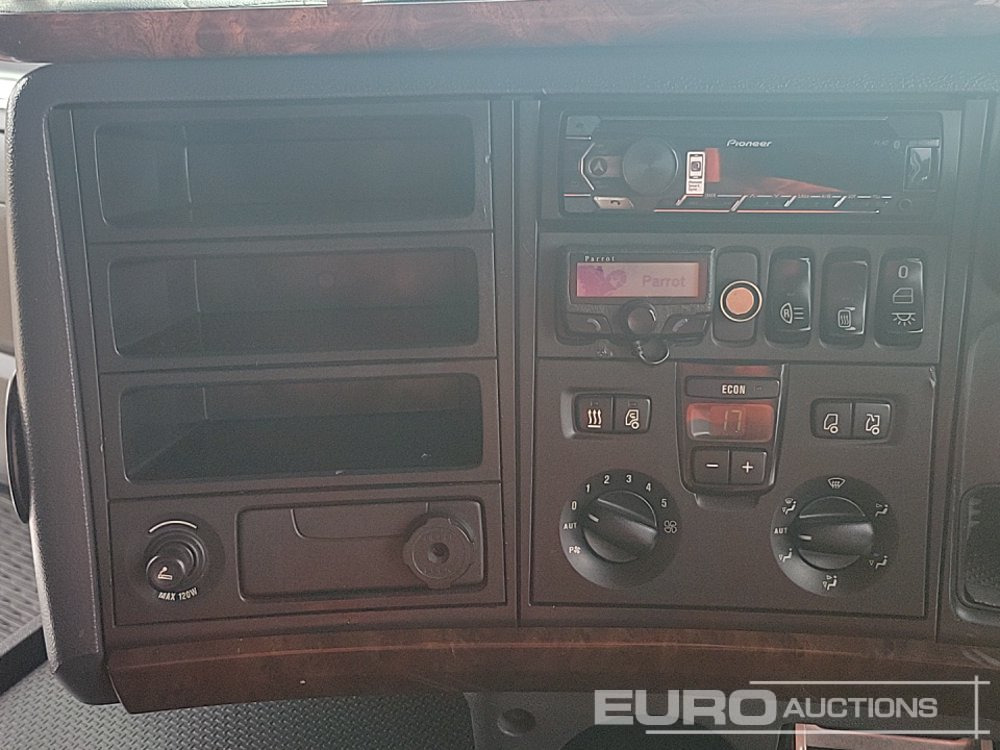 Cabeza tractora Scania R560: foto 50