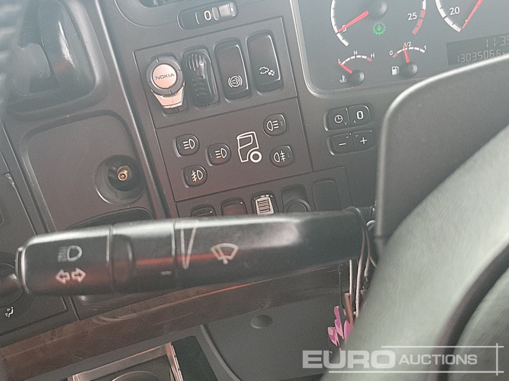 Cabeza tractora Scania R560: foto 48