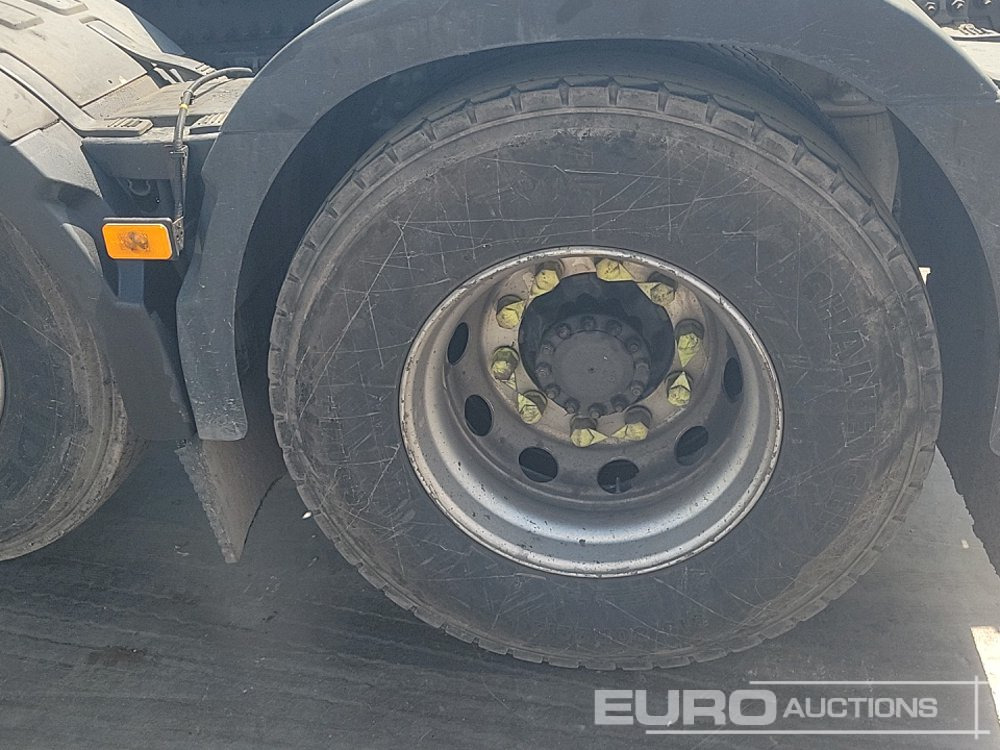 Cabeza tractora Volvo FH: foto 11