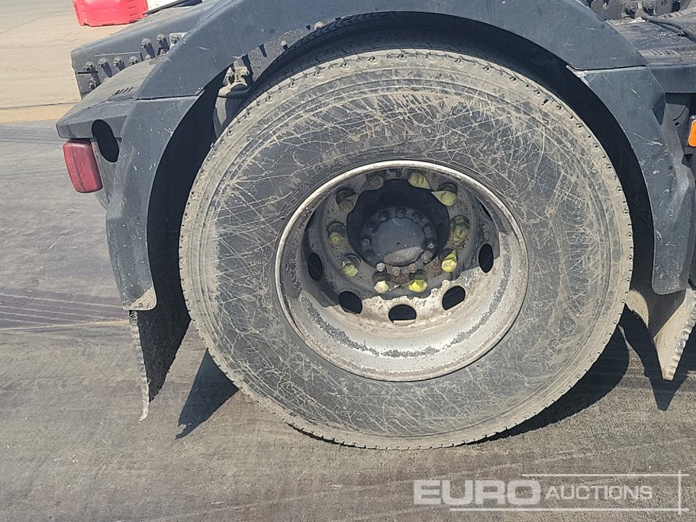 Cabeza tractora Volvo FH: foto 12