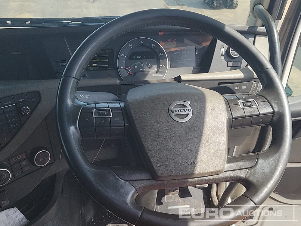 Cabeza tractora Volvo FH: foto 40