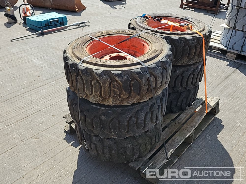 Carlisle 10-16.5 NHS Tyre & Rim (6 of) - Neumático: foto 5 Carlisle 10-16.5 NHS Tyre & Rim (6 of) - Neumático: foto 5