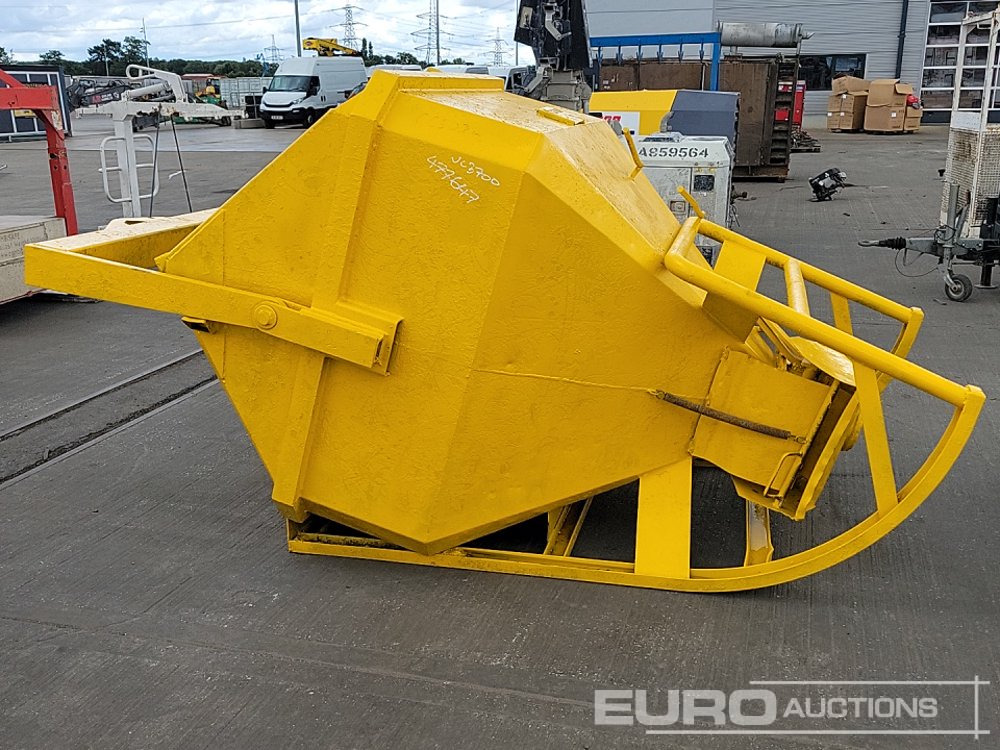 Conquip Concrete Pouring Skip to suit Crane - Contenedor basculante: foto 2 Conquip Concrete Pouring Skip to suit Crane - Contenedor basculante: foto 2