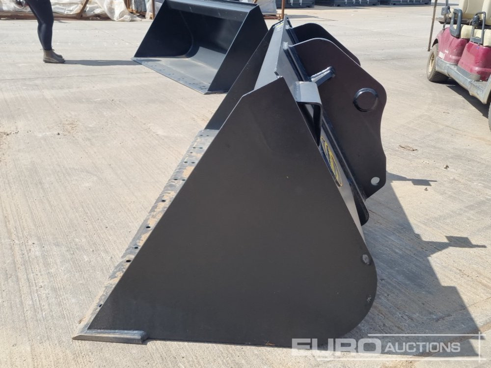 Unused Strickland 90" Loading Bucket to suit Manitou Telehandler - Equipo de manutención: foto 2 Unused Strickland 90" Loading Bucket to suit Manitou Telehandler - Equipo de manutención: foto 2