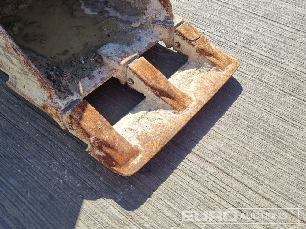 Cazo Geith 24" Digging Bucket 65mm Pin to suit 13 Ton Excavator: foto 10