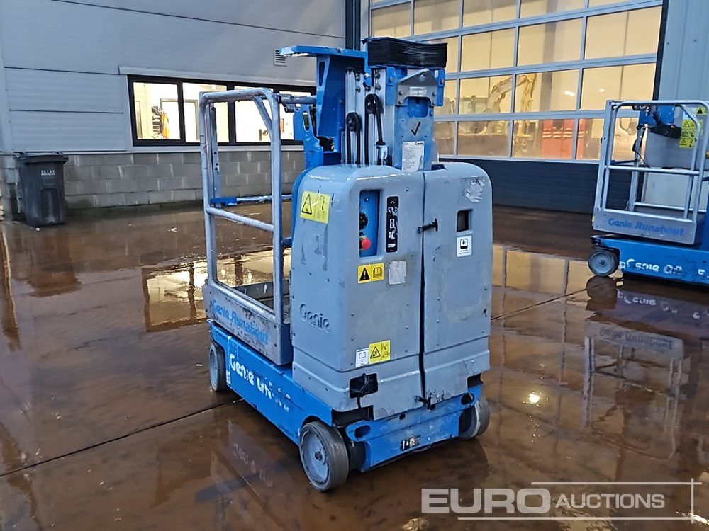 Genie GR-15 - Plataforma de mástil vertical: foto 3 Genie GR-15 - Plataforma de mástil vertical: foto 3