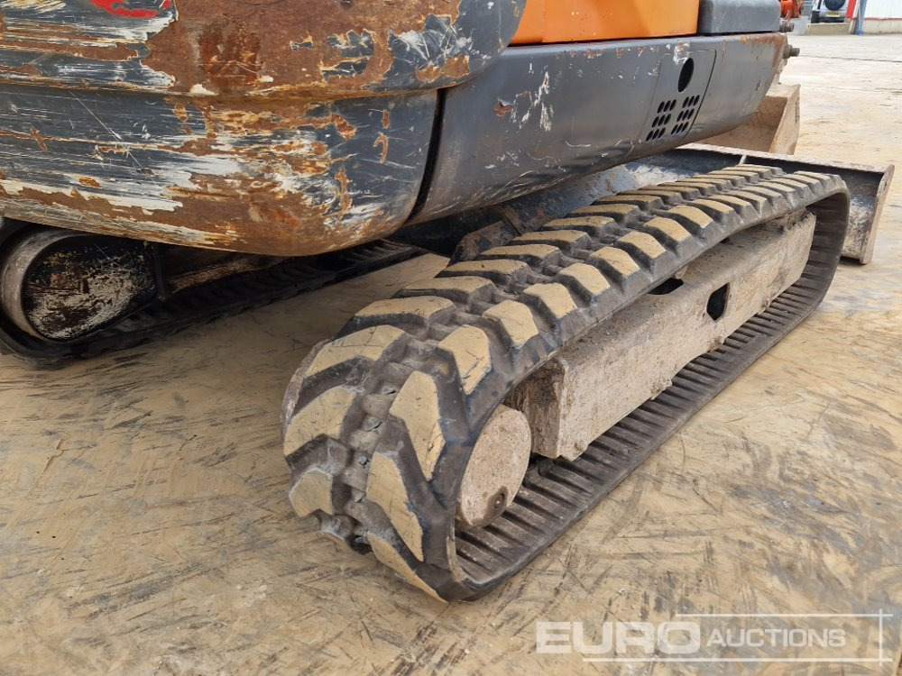 Miniexcavadora Hitachi ZX30 CLR: foto 23