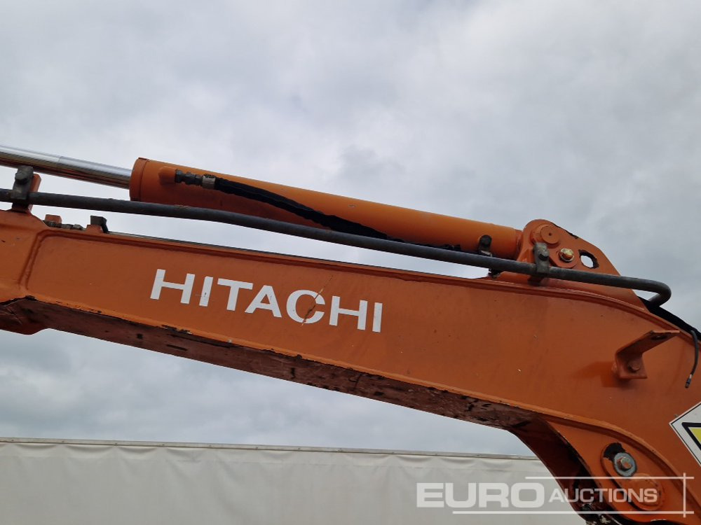 Miniexcavadora Hitachi ZX30 CLR: foto 14