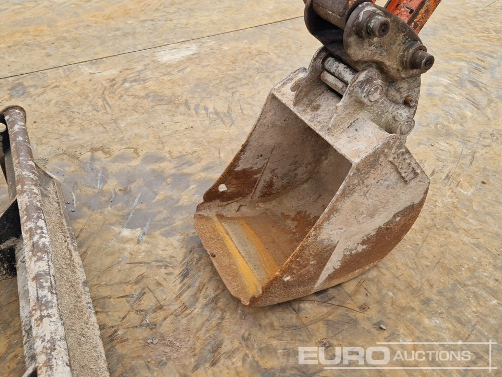 Miniexcavadora Hitachi ZX30 CLR: foto 33