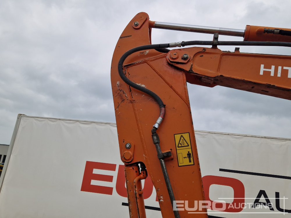 Miniexcavadora Hitachi ZX30 CLR: foto 12