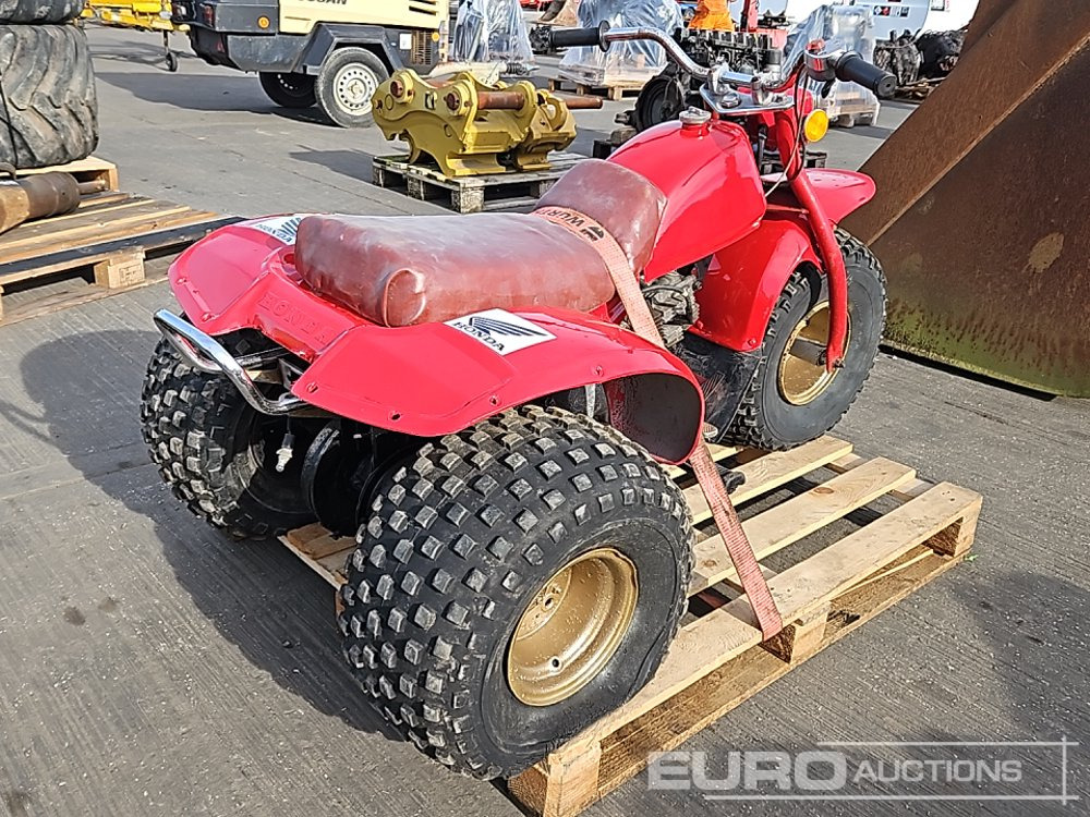 Honda Petrol Tricycle (Non Runner) - Motocicleta: foto 5 Honda Petrol Tricycle (Non Runner) - Motocicleta: foto 5