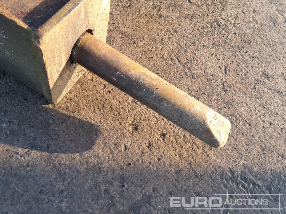 Hydraulic Breaker 45mm Pin to suit 4-6 Ton Excavator - Martillo hidráulico: foto 5 Hydraulic Breaker 45mm Pin to suit 4-6 Ton Excavator - Martillo hidráulico: foto 5