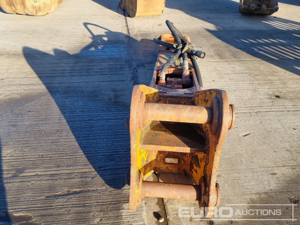 Hydraulic Breaker 80mm Pin to suit 20 Ton Excavator - Martillo hidráulico: foto 4 Hydraulic Breaker 80mm Pin to suit 20 Ton Excavator - Martillo hidráulico: foto 4