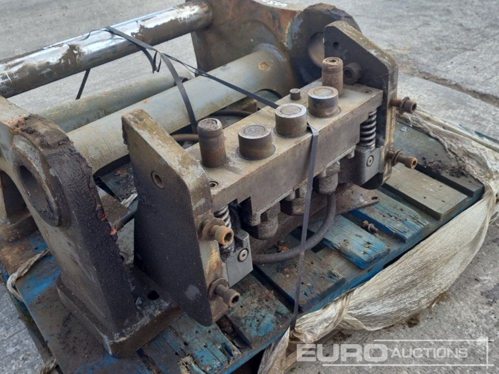 Acoplamiento rápido Hydraulic Hitch 80mm Pin to suit 20 Ton Excavator: foto 12