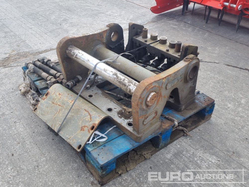 Hydraulic Hitch 80mm Pin to suit 20 Ton Excavator - Acoplamiento rápido: foto 1 Hydraulic Hitch 80mm Pin to suit 20 Ton Excavator - Acoplamiento rápido: foto 1