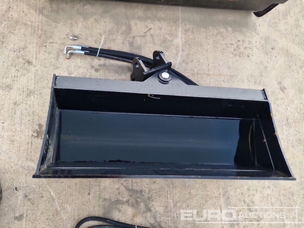 Unused 32" Hydraulic Tilting Bucket to suit Mini Excavator - Implemento para Excavadora: foto 5 Unused 32" Hydraulic Tilting Bucket to suit Mini Excavator - Implemento para Excavadora: foto 5
