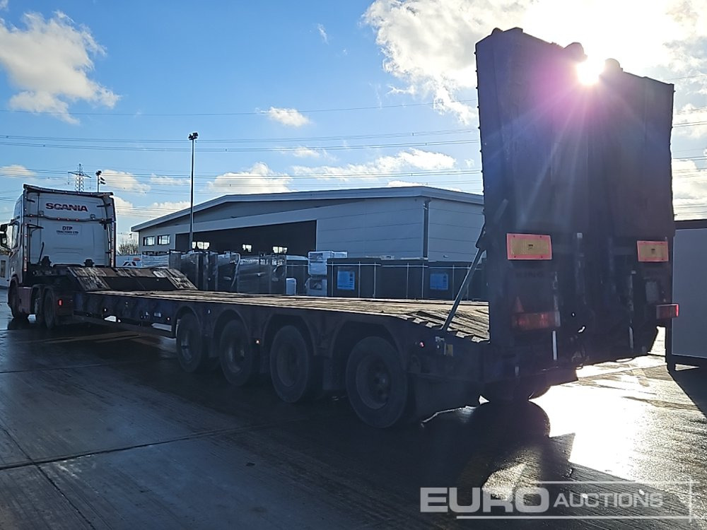 King 4 Axle Step Frame Low Loader Trailer, Neck Ramps, Out Riggers, Rear Steering, Hydraulic Fliptoe Ramps - Semirremolque góndola rebajadas: foto 4 King 4 Axle Step Frame Low Loader Trailer, Neck Ramps, Out Riggers, Rear Steering, Hydraulic Fliptoe Ramps - Semirremolque góndola rebajadas: foto 4