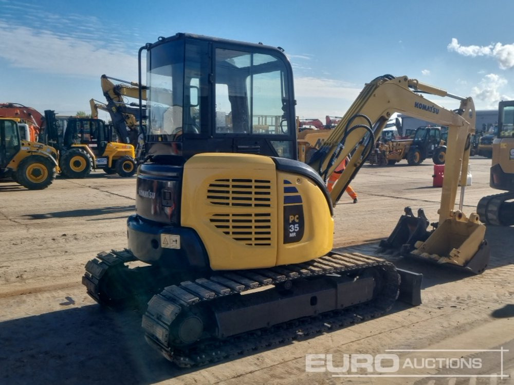 Komatsu PC35MR-2 - Miniexcavadora: foto 5 Komatsu PC35MR-2 - Miniexcavadora: foto 5