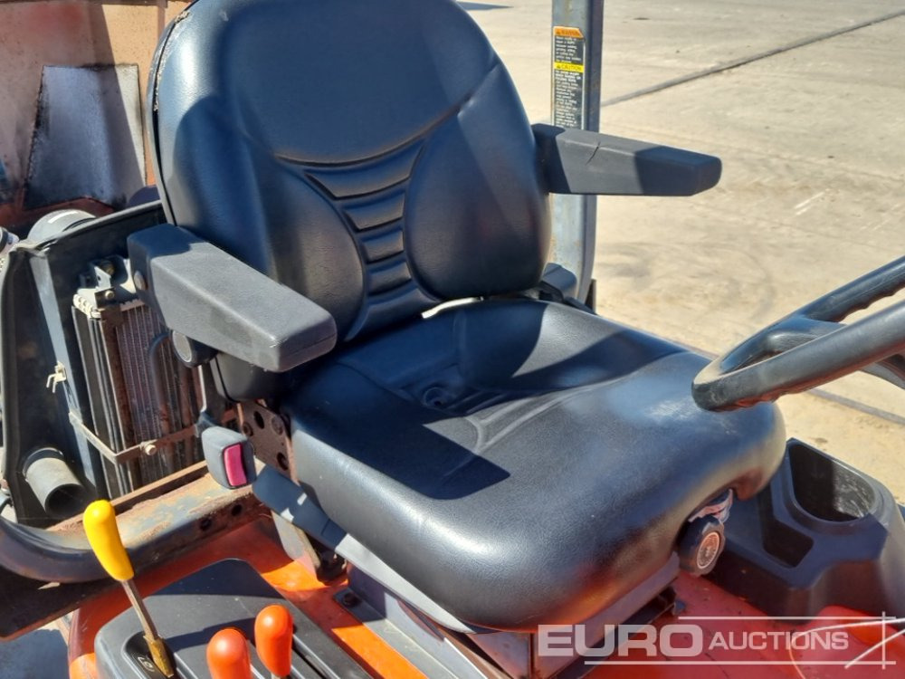 Cortacésped Kubota F3680: foto 21