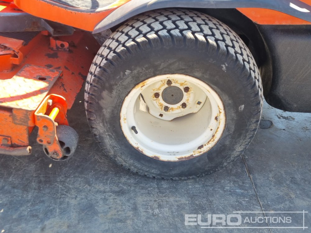 Cortacésped Kubota F3680: foto 9