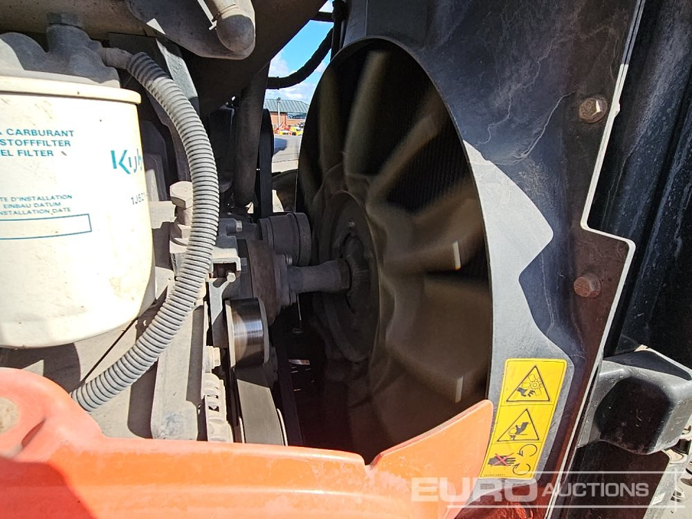Tractor Kubota M7171: foto 21