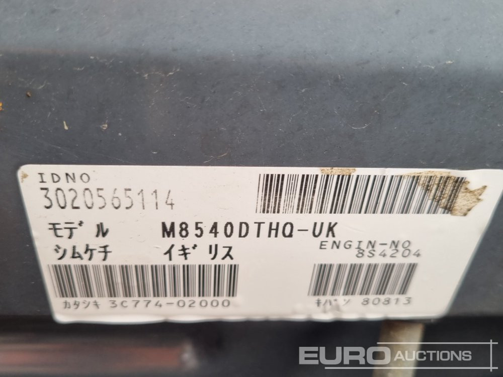 Tractor Kubota M8540: foto 39