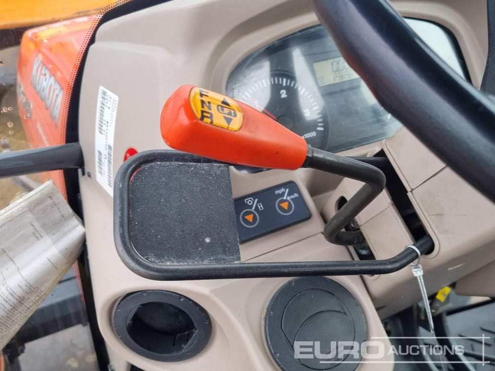 Tractor Kubota M8540: foto 34
