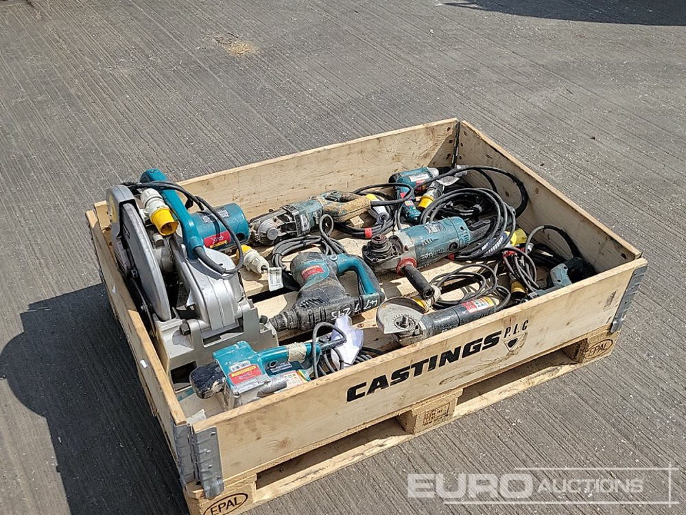 Makita 110Volt Cut Off Saw, Belt Sander, Grinder (2 of), Reciprocating Saw (2 of), Hammer Drill, Screwdriver - Equipo de construcción: foto 5 Makita 110Volt Cut Off Saw, Belt Sander, Grinder (2 of), Reciprocating Saw (2 of), Hammer Drill, Screwdriver - Equipo de construcción: foto 5