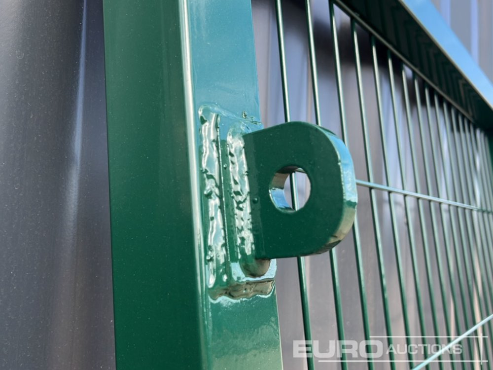 Maquinaria agrícola 1.2m x 2.4m Pedestrian Gate, Heavy Duty Galvanized Powder Coated, 80mm x 80mm x 3m Post (2 of), Assembly Kit (Green): foto 6