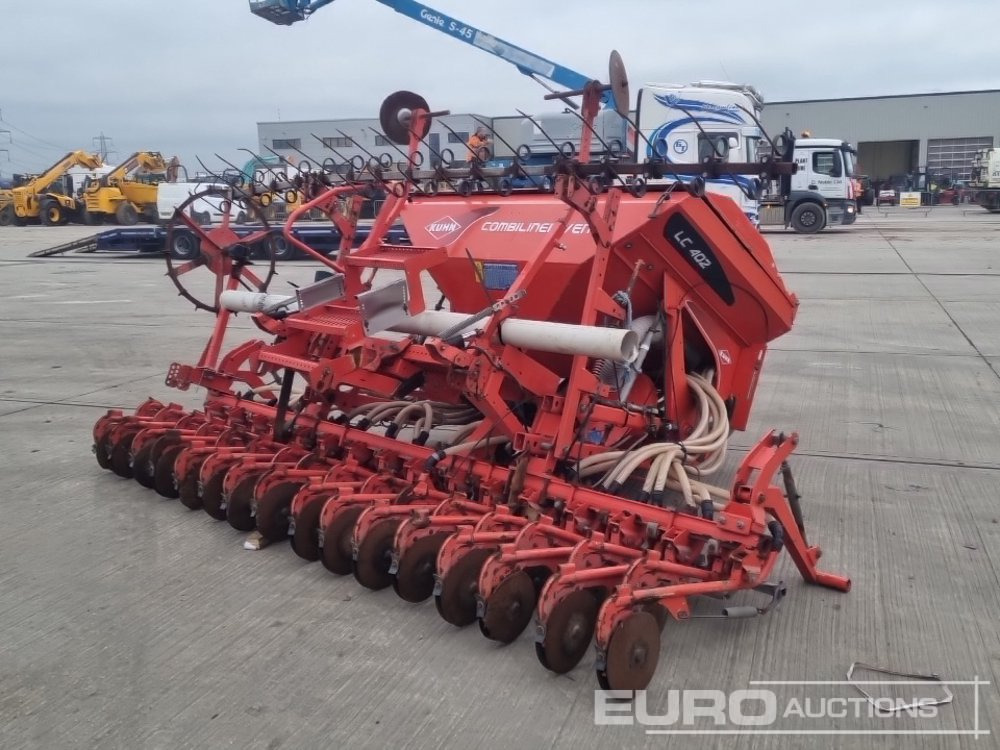 Kuhn LC 402 - Maquinaria agrícola: foto 1 Kuhn LC 402 - Maquinaria agrícola: foto 1