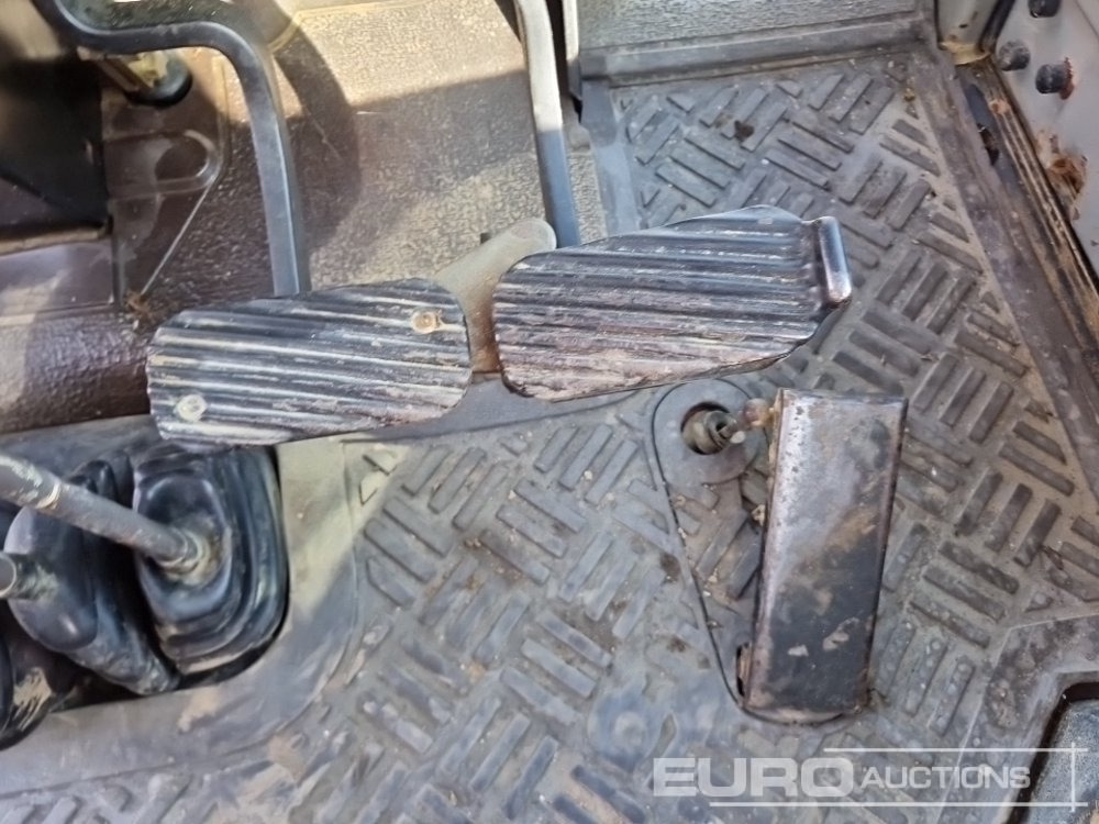 Tractor Massey Ferguson 690: foto 39