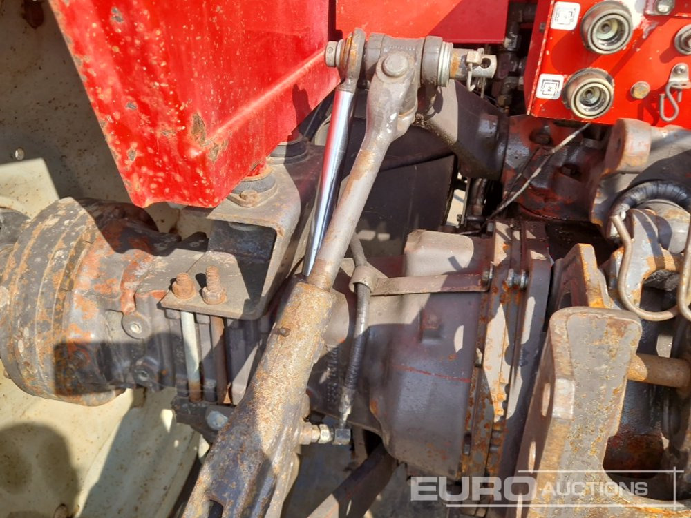 Tractor Massey Ferguson 690: foto 26