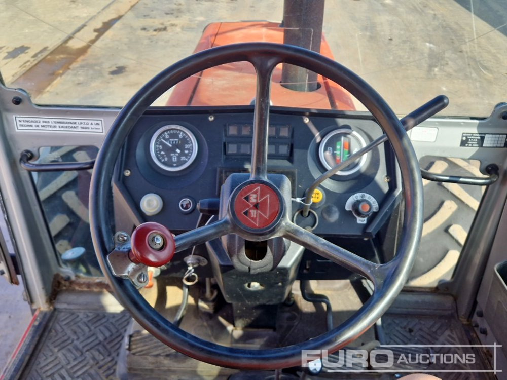Tractor Massey Ferguson 690: foto 40