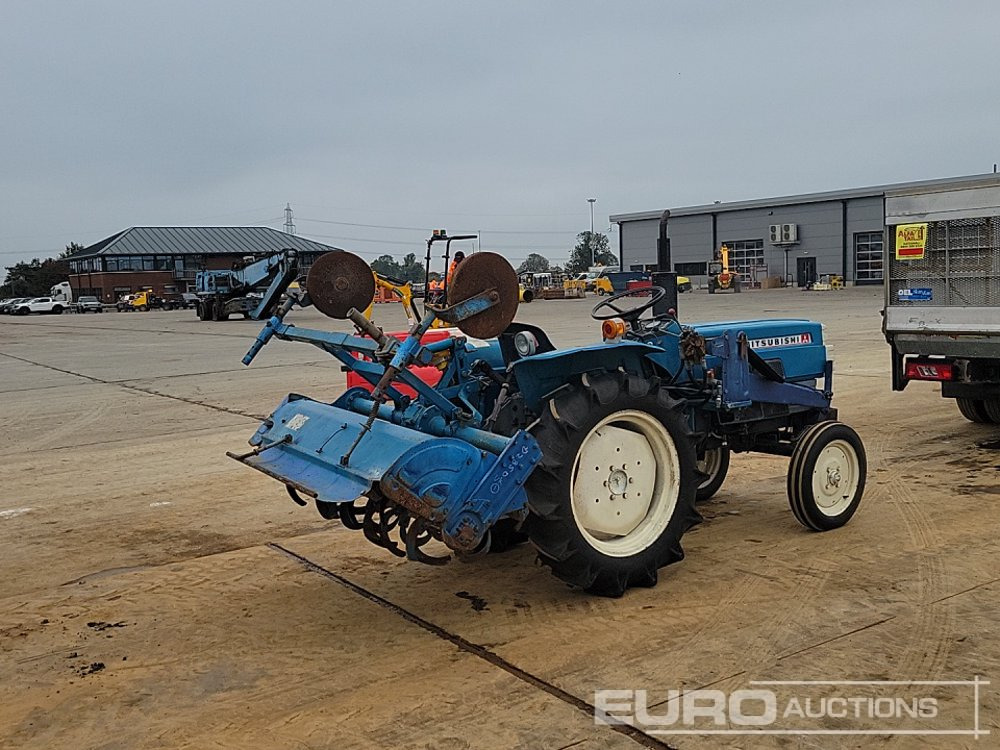 Mitsubishi D2350 - Mini tractor: foto 5 Mitsubishi D2350 - Mini tractor: foto 5