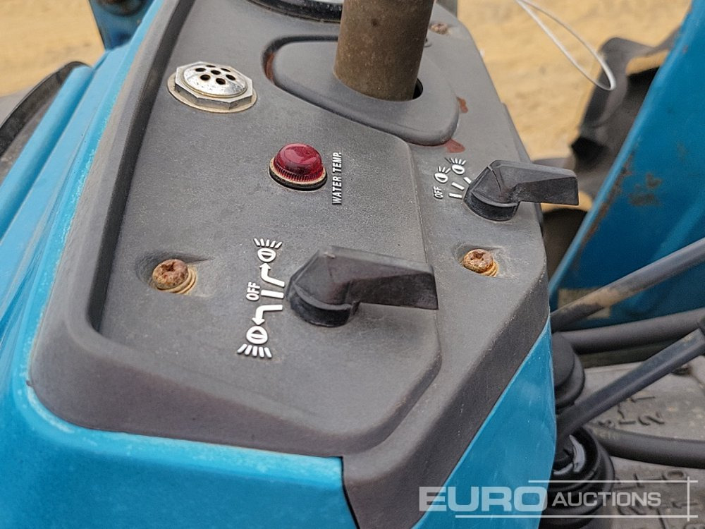 Mini tractor Mitsubishi D2350: foto 36
