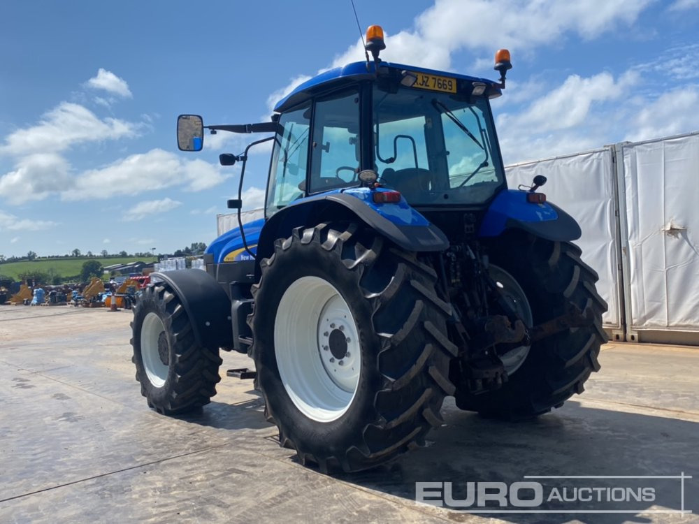 New Holland TM155 - Tractor: foto 3 New Holland TM155 - Tractor: foto 3